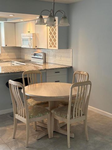 2950 SE Ocean Boulevard 34-5, Stuart, FL 34996