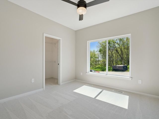 1423 Legend Drive, Tiffin, IA 52340