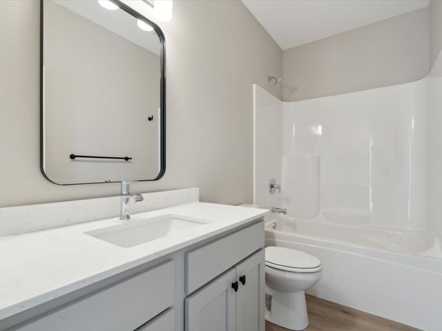 1423 Legend Drive, Tiffin, IA 52340