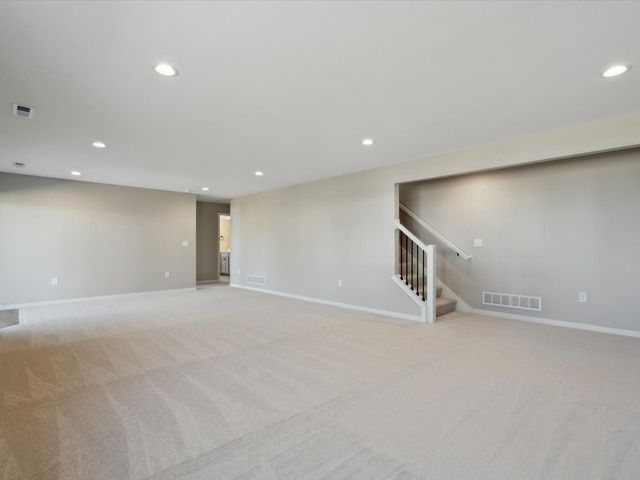 1423 Legend Drive, Tiffin, IA 52340