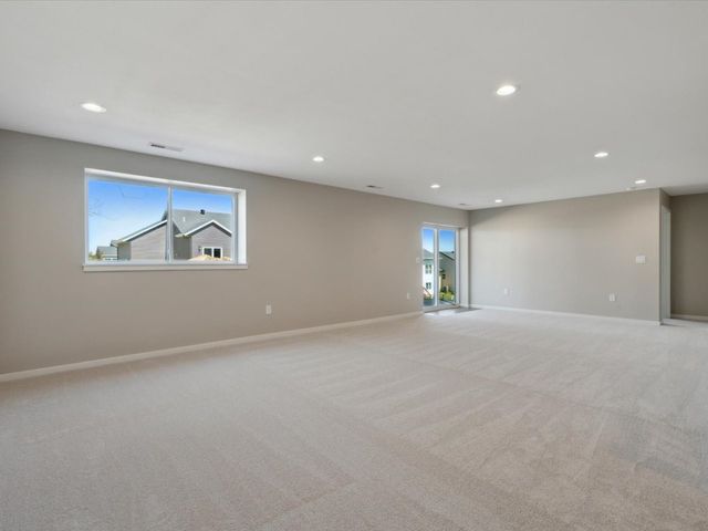 1423 Legend Drive, Tiffin, IA 52340