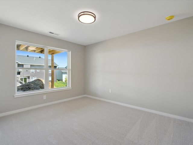 1423 Legend Drive, Tiffin, IA 52340