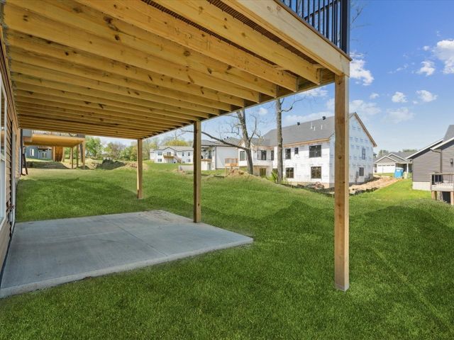 1423 Legend Drive, Tiffin, IA 52340