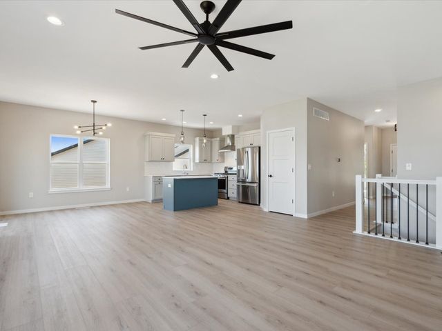 1423 Legend Drive, Tiffin, IA 52340