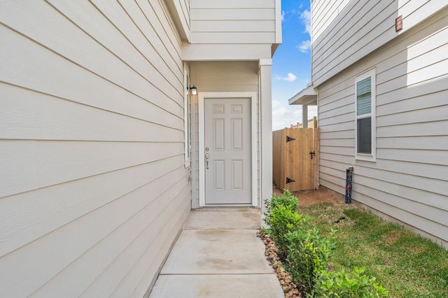3915 Deledda Drive, Katy, TX 77493