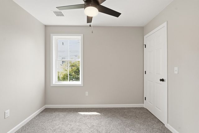 71 Pine St A, Warren, MA 01083