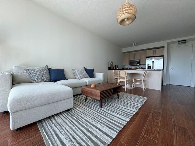 79 SW 12th St 1502-S, Miami, FL 33130