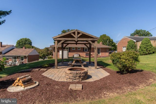 16821 HAMPTON RD, Williamsport, MD 21795