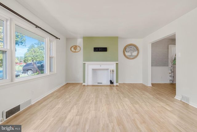 16821 HAMPTON RD, Williamsport, MD 21795