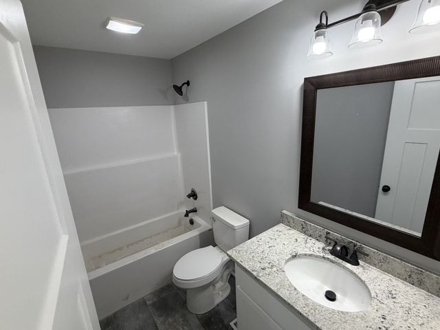 106 Wiseman Ln, Winchester, TN 37398