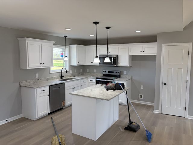 106 Wiseman Ln, Winchester, TN 37398