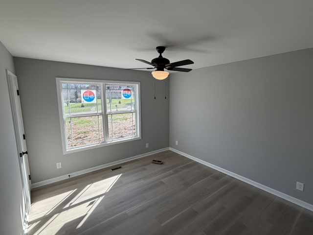 106 Wiseman Ln, Winchester, TN 37398