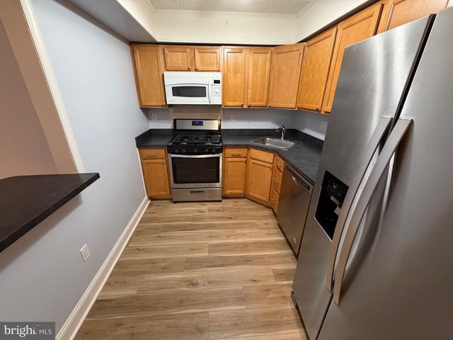 111 LEEDOM WAY, Newtown, PA 18940