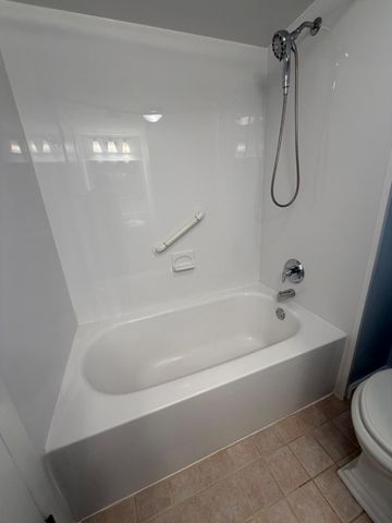 111 LEEDOM WAY, Newtown, PA 18940