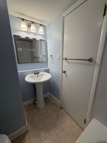 111 LEEDOM WAY, Newtown, PA 18940