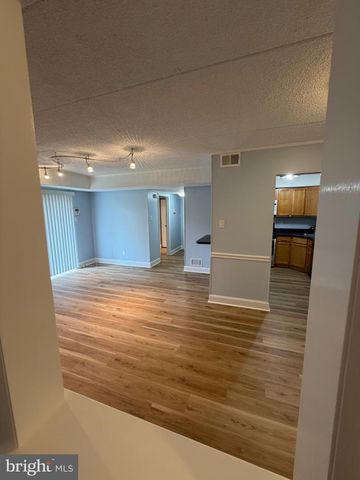 111 LEEDOM WAY, Newtown, PA 18940