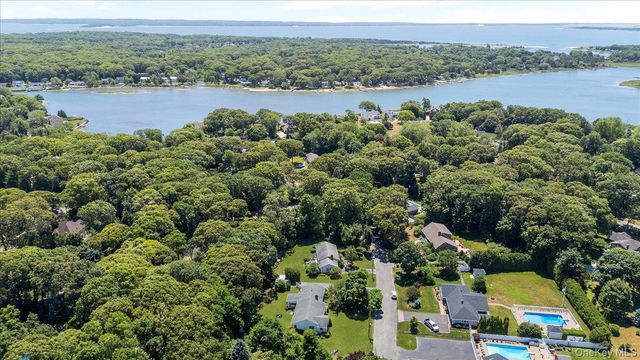 870 Crittens Lane, Southold, NY 11971