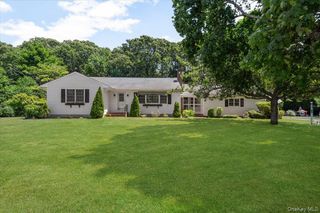 870 Crittens Lane, Southold, NY 11971