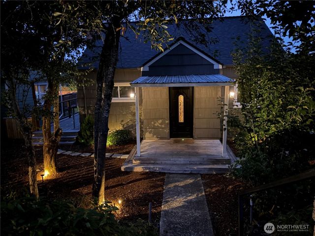 2514 N Lafayette Avenue, Bremerton, WA 98312