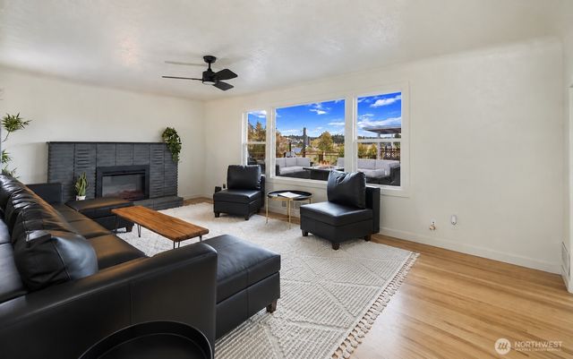 2514 N Lafayette Avenue, Bremerton, WA 98312