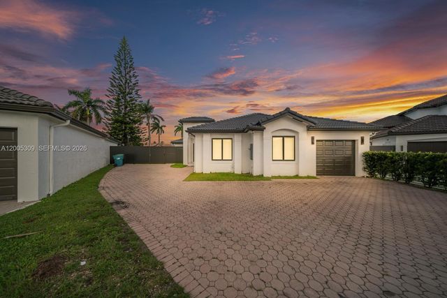 990 NW 131st Ave, Miami, FL 33182