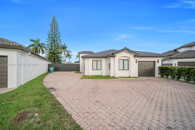 990 NW 131st Ave, Miami, FL 33182