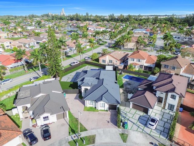 990 NW 131st Ave, Miami, FL 33182