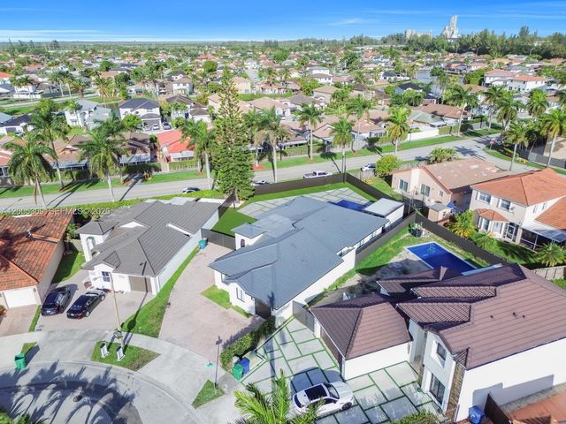 990 NW 131st Ave, Miami, FL 33182