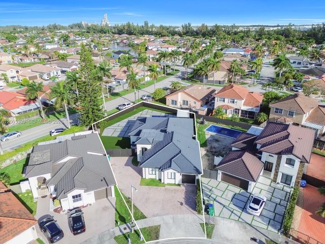 990 NW 131st Ave, Miami, FL 33182