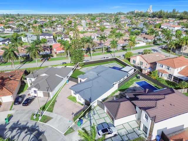 990 NW 131st Ave, Miami, FL 33182