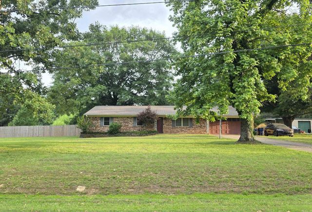 105 Epperson Drive, Cabot, AR 72023