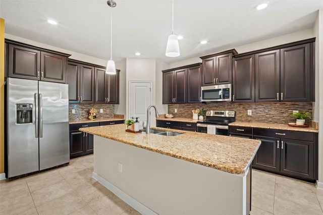 4602 FAIRY TALE CIRCLE, Kissimmee, FL 34746