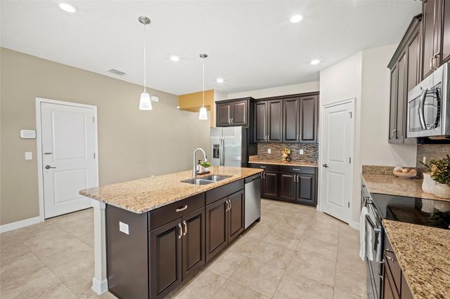 4602 FAIRY TALE CIRCLE, Kissimmee, FL 34746