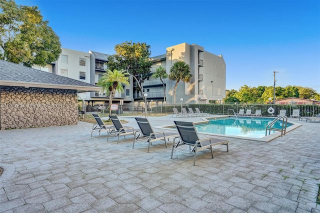 1595 NE 135th St 334, North Miami, FL 33161