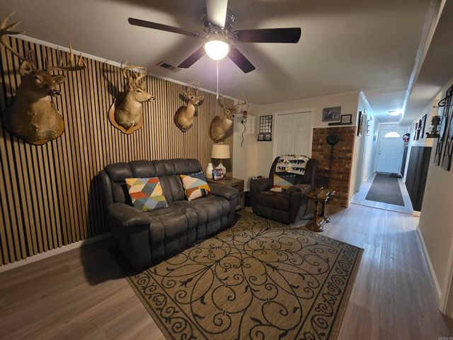 2601 Hatcher Dr, Paragould, AR 72450