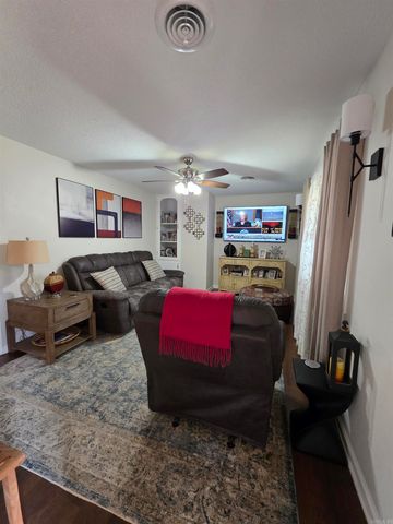 2601 Hatcher Dr, Paragould, AR 72450