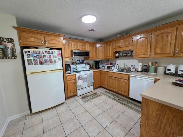 2601 Hatcher Dr, Paragould, AR 72450