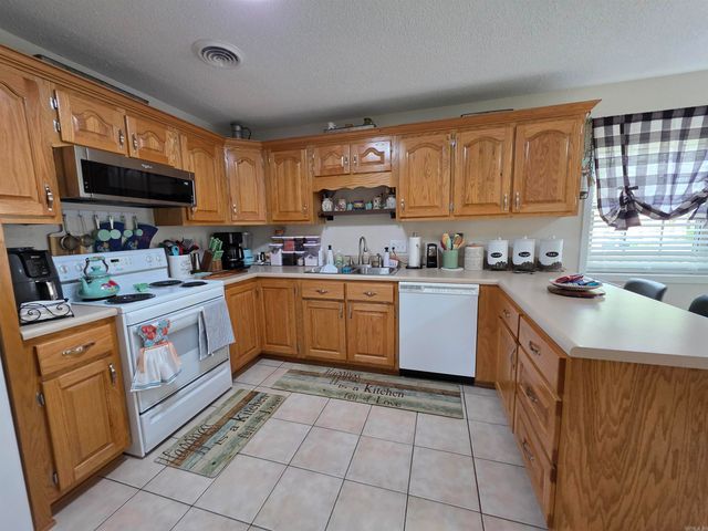 2601 Hatcher Dr, Paragould, AR 72450