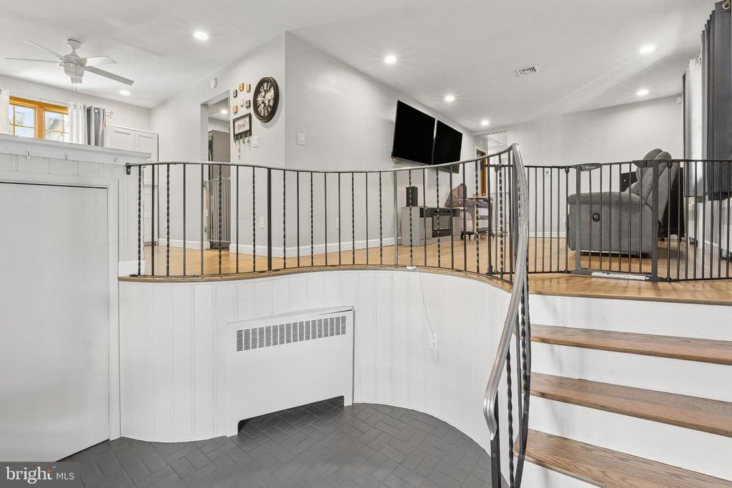 105 LEDDEN LN, BLACKWOOD, NJ 08012 — photo 3