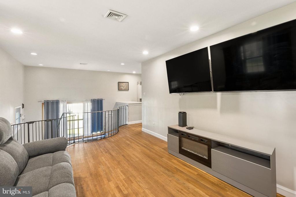 105 LEDDEN LN, BLACKWOOD, NJ 08012 — photo 5