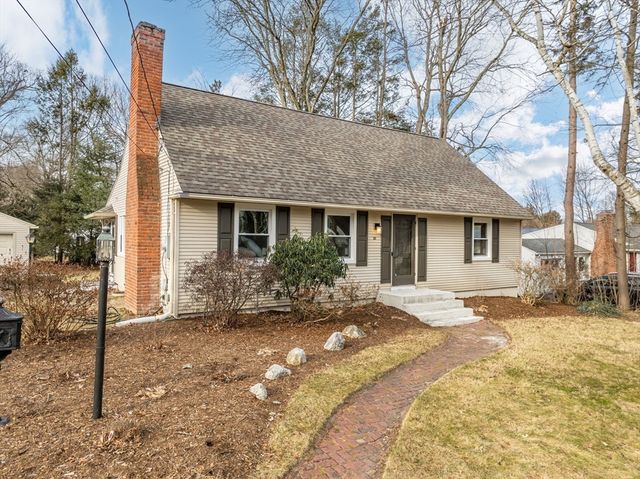 62 Baymor Dr, East Longmeadow, MA 01028