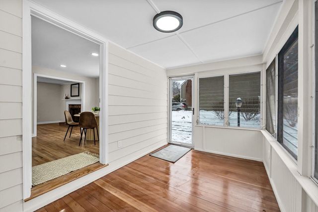 62 Baymor Dr, East Longmeadow, MA 01028