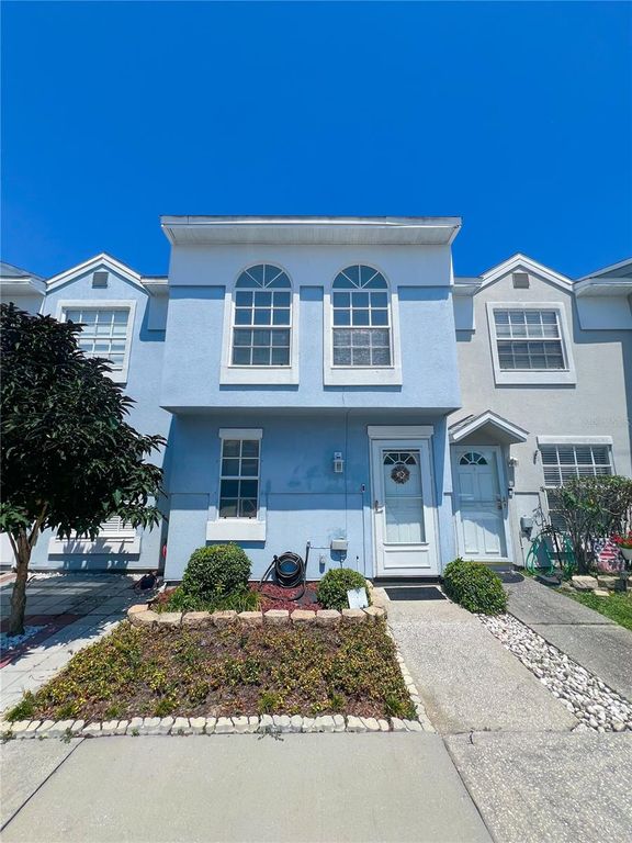 Image 1 of property listing at 6721 121 AVENUE E, Largo, FL 33773