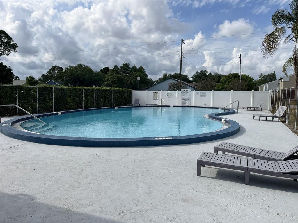 Image 20 of property listing at 6721 121 AVENUE E, Largo, FL 33773