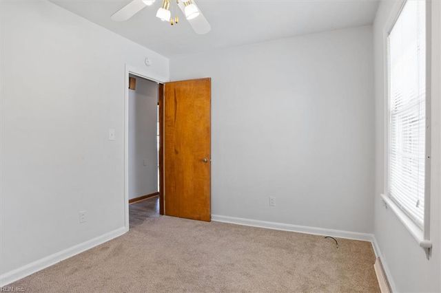 7 Briar DR, Hampton, VA 23661