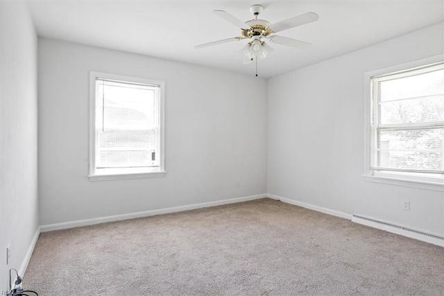 7 Briar DR, Hampton, VA 23661
