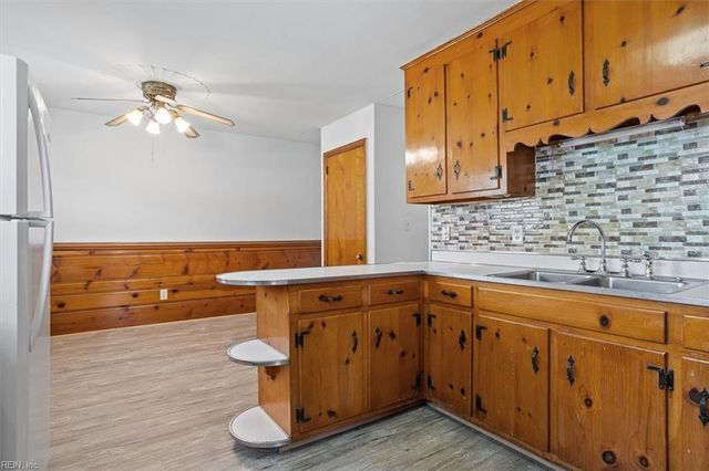 7 Briar DR, Hampton, VA 23661
