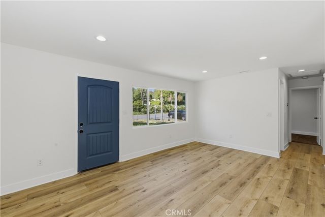 202 S Azusa Ave., La Puente, CA 91744