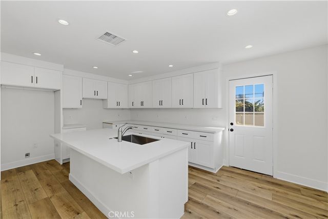 202 S Azusa Ave., La Puente, CA 91744