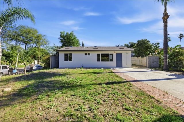 202 S Azusa Ave., La Puente, CA 91744